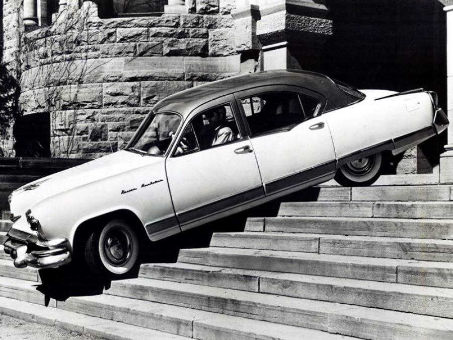  Kaiser Manhattan Sedan 1953 года  (фото 2 из 3)